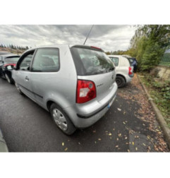 Attache ceinture arriere droit VOLKSWAGEN POLO 4 Photo n°7