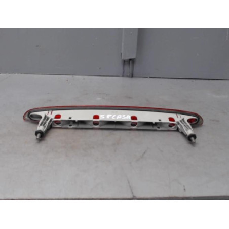 Feu arriere stop central SUZUKI SPLASH Photo n°1