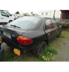 Feu arriere principal droit (feux) FORD MONDEO 1 Photo n°15