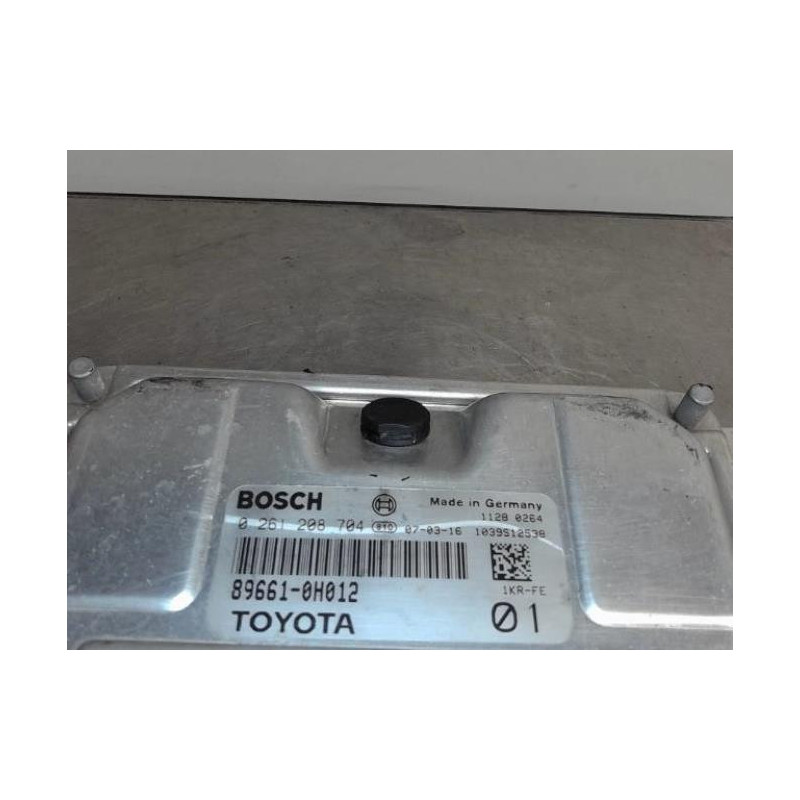 Calculateur moteur TOYOTA YARIS 1