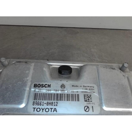 Calculateur moteur TOYOTA YARIS 1 Photo n°1