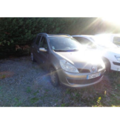 Verin de coffre RENAULT CLIO 3 Photo n°11
