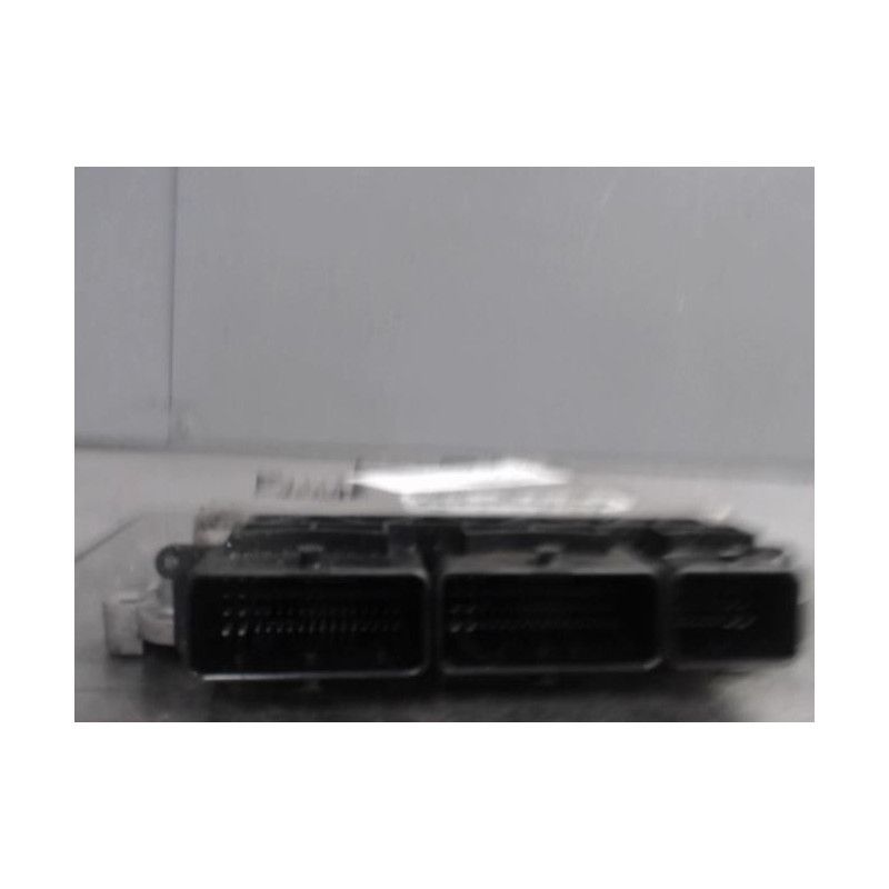 Calculateur moteur RENAULT CLIO 4