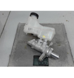 Maitre cylindre (freinage) RENAULT MEGANE 4 Photo n°3