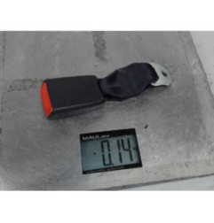 Attache ceinture arriere droit PEUGEOT 107