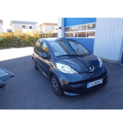 Attache ceinture arriere droit PEUGEOT 107 Photo n°13