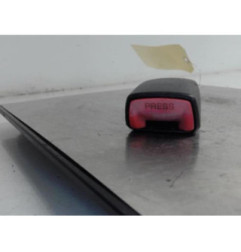 Attache ceinture avant droit PEUGEOT 107 Photo n°3