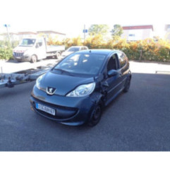 Verin de coffre PEUGEOT 107 Photo n°14