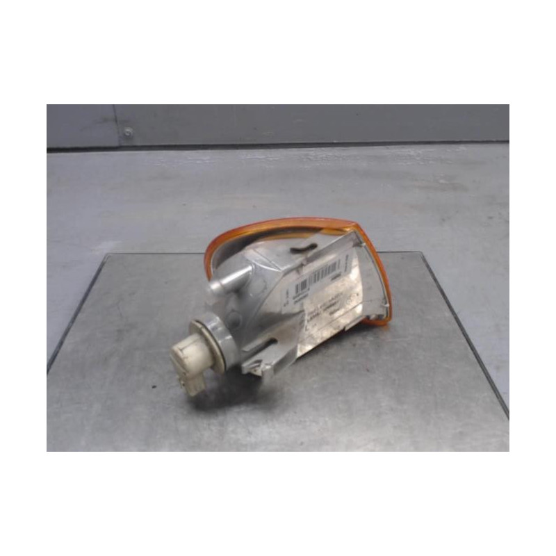Optique avant secondaire gauche (feux)(clignotant) VOLKSWAGEN CADDY 2