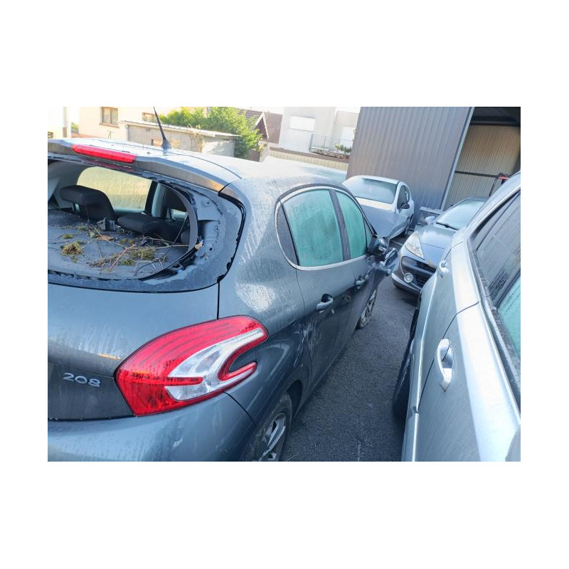 Serrure avant gauche PEUGEOT 208 1