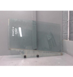 Vitre arriere droit PEUGEOT 5008 1