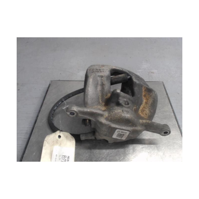 Etrier avant gauche (freinage) MERCEDES CLASSE B 246