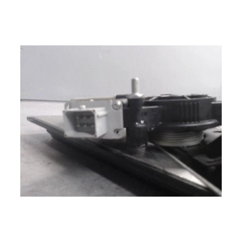 Moteur leve vitre avant droit FIAT DOBLO 2