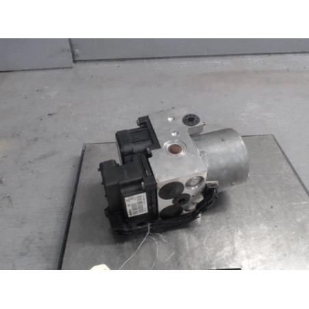 Bloc ABS (freins anti-blocage) TOYOTA COROLLA 10 Photo n°1