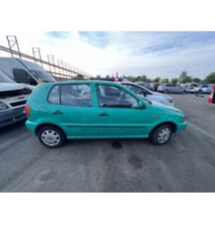 Feu arriere principal droit (feux) VOLKSWAGEN POLO 3 Photo n°16