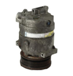 Compresseur clim VOLKSWAGEN GOLF 5 Photo n°3