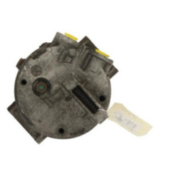 Compresseur clim VOLKSWAGEN GOLF 5 Photo n°6