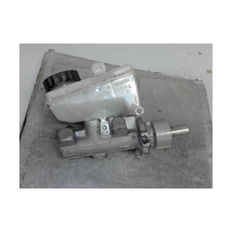 Maitre cylindre (freinage) TOYOTA YARIS 1