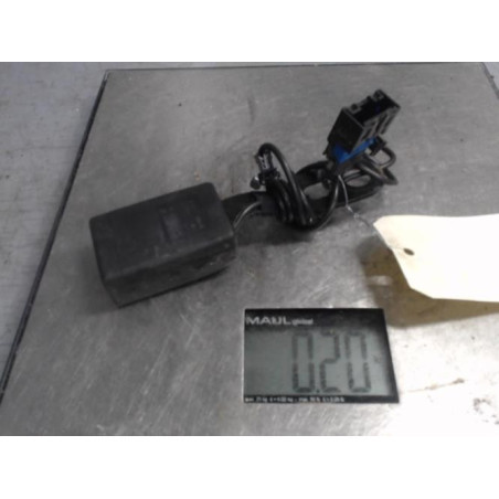 Attache ceinture avant gauche PEUGEOT PARTNER 2 Photo n°1