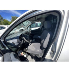 Attache ceinture avant gauche PEUGEOT PARTNER 2 Photo n°3