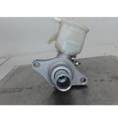 Maitre cylindre (freinage) TOYOTA YARIS 2 Photo n°4