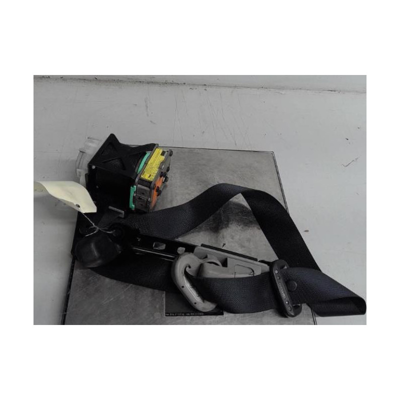 Ceinture avant droit TOYOTA YARIS 2