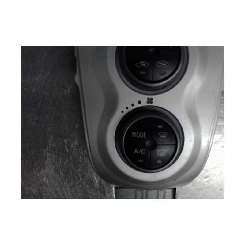 Commande chauffage TOYOTA YARIS 2
