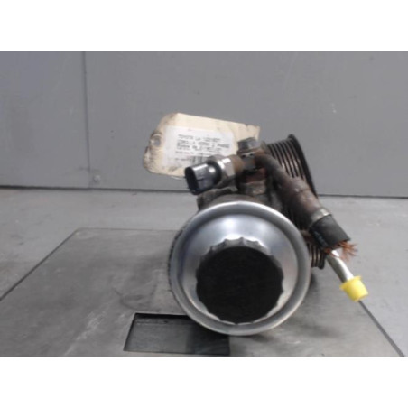 Pompe de direction TOYOTA COROLLA VERSO 2