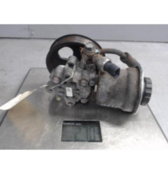 Pompe de direction TOYOTA COROLLA VERSO 2 Photo n°3