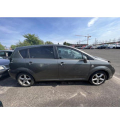 Pompe de direction TOYOTA COROLLA VERSO 2 Photo n°13