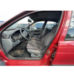 Pompe de direction RENAULT MEGANE 1 Photo n°5