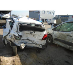 Calculateur moteur TOYOTA YARIS 3 Photo n°5