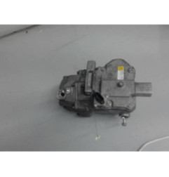 Compresseur clim TOYOTA YARIS 3 Photo n°1
