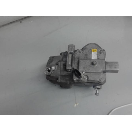 Compresseur clim TOYOTA YARIS 3 Photo n°1