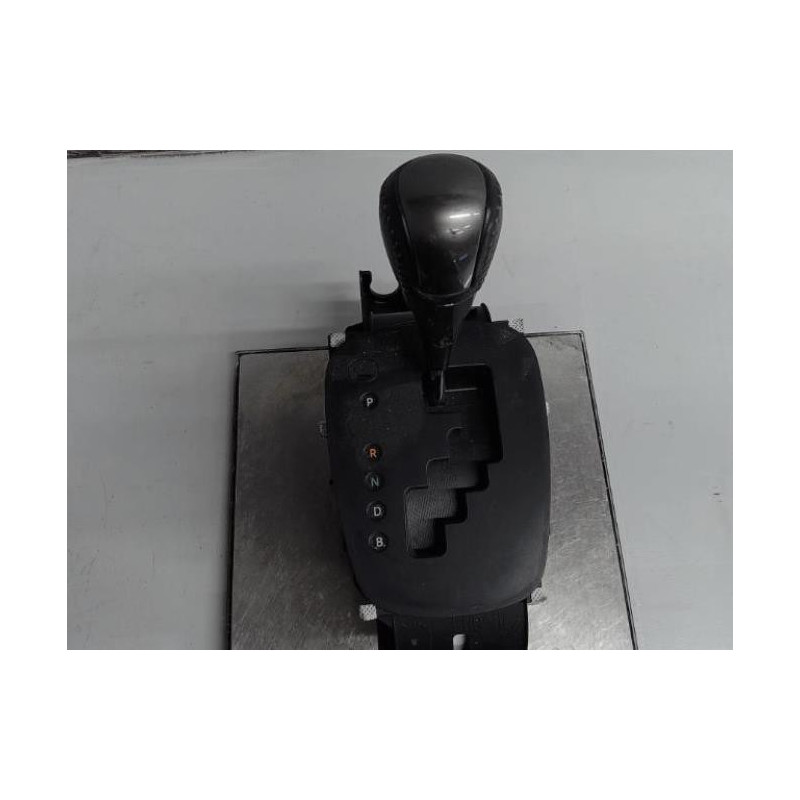 Levier de vitesses TOYOTA YARIS 3