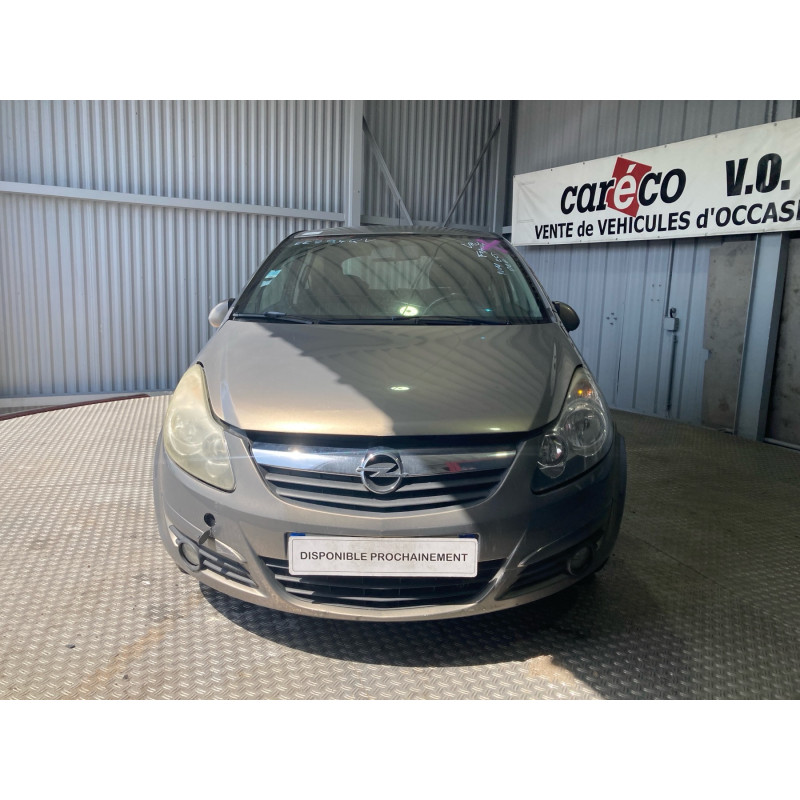 Custode avant gauche OPEL CORSA D