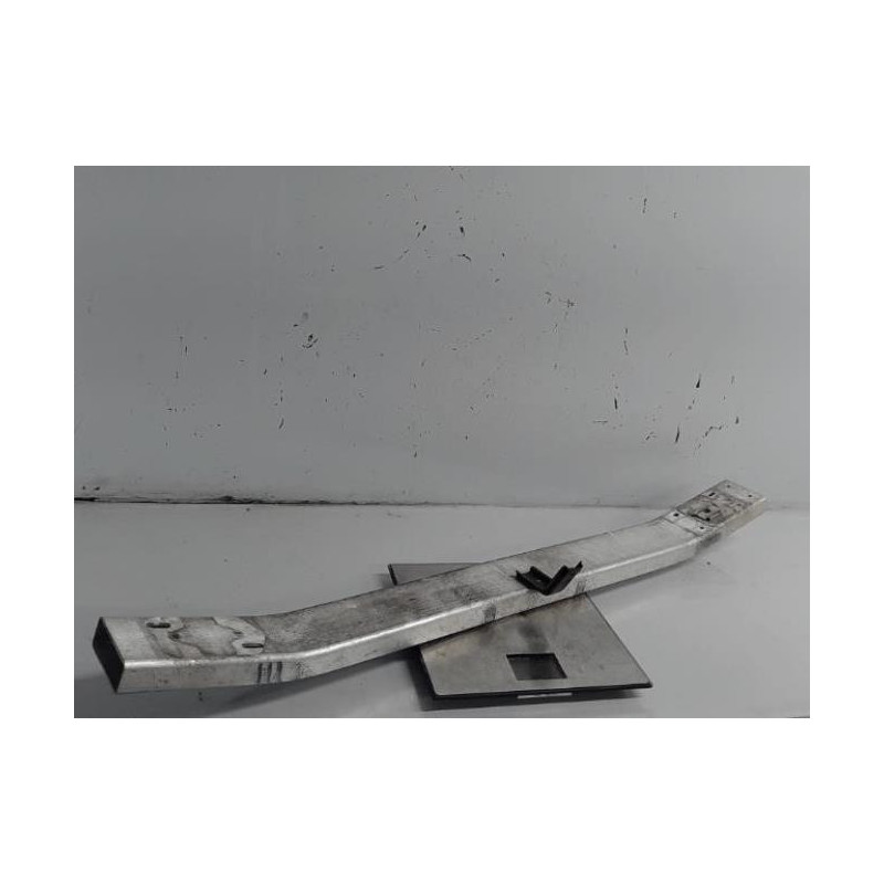 Renfort pare choc avant (traverse) NISSAN NOTE 1