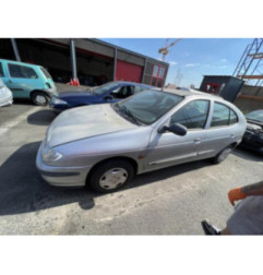 Demarreur RENAULT MEGANE 1 Photo n°10