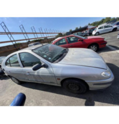 Demarreur RENAULT MEGANE 1 Photo n°12