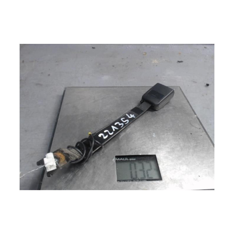 Attache ceinture avant droit NISSAN QASHQAI 1