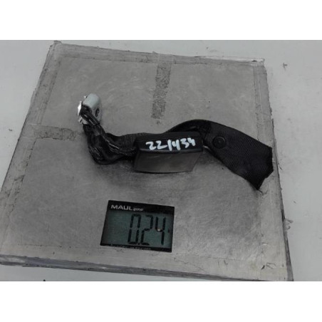 Attache ceinture arriere droit VOLKSWAGEN POLO 4 Photo n°1