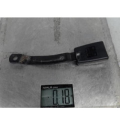 Attache ceinture avant gauche VOLKSWAGEN POLO 4