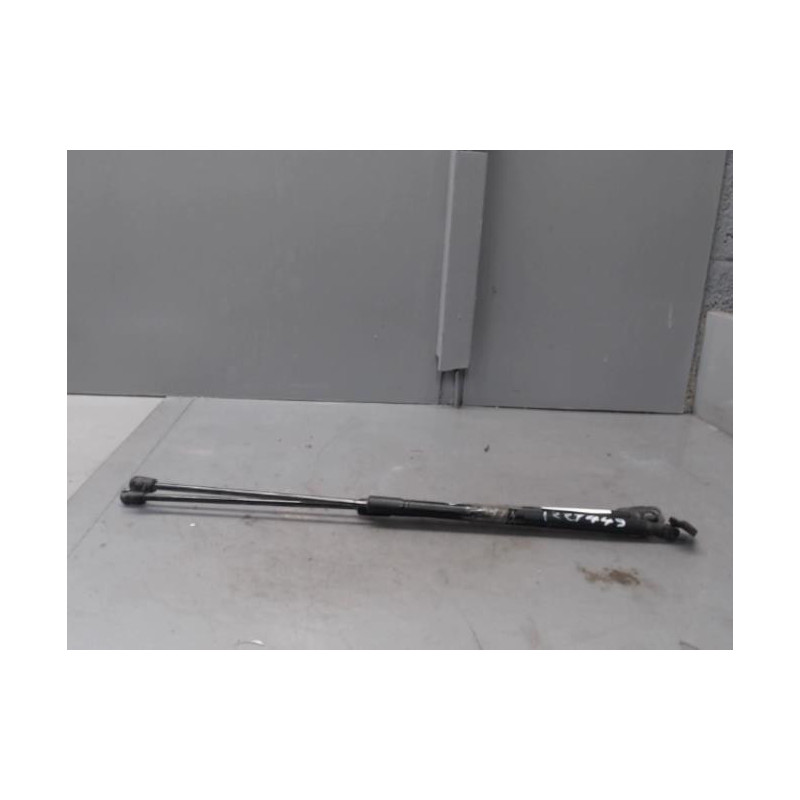 Verin de coffre OPEL CORSA D