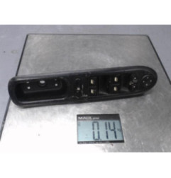 Interrupteur de leve vitre avant gauche PEUGEOT 407 Photo n°1