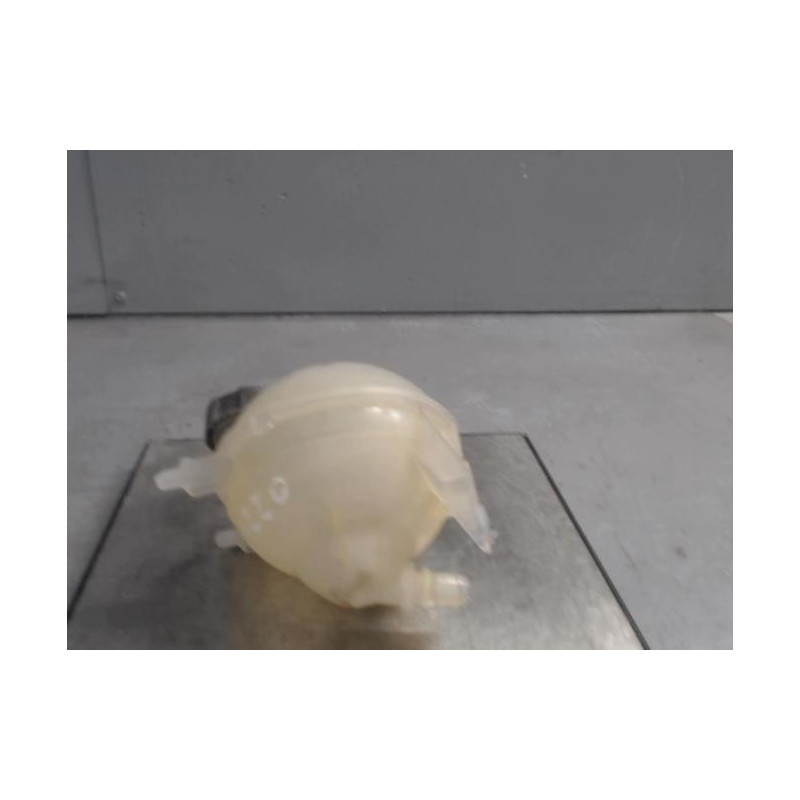 Vase d'expansion CITROEN C4 2