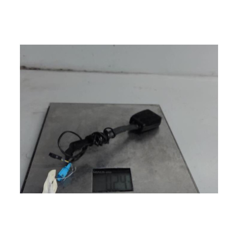 Attache ceinture avant droit VOLKSWAGEN SCIROCCO 3