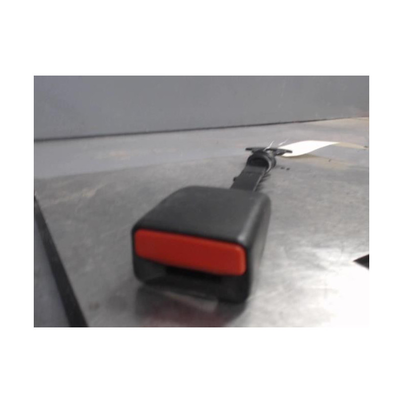 Attache ceinture avant gauche RENAULT MEGANE 4