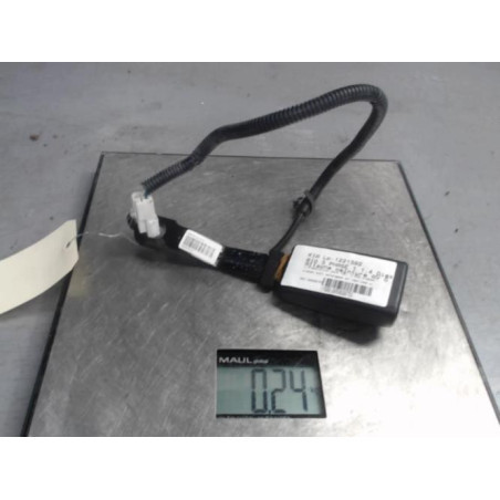 Attache ceinture avant gauche KIA RIO 3