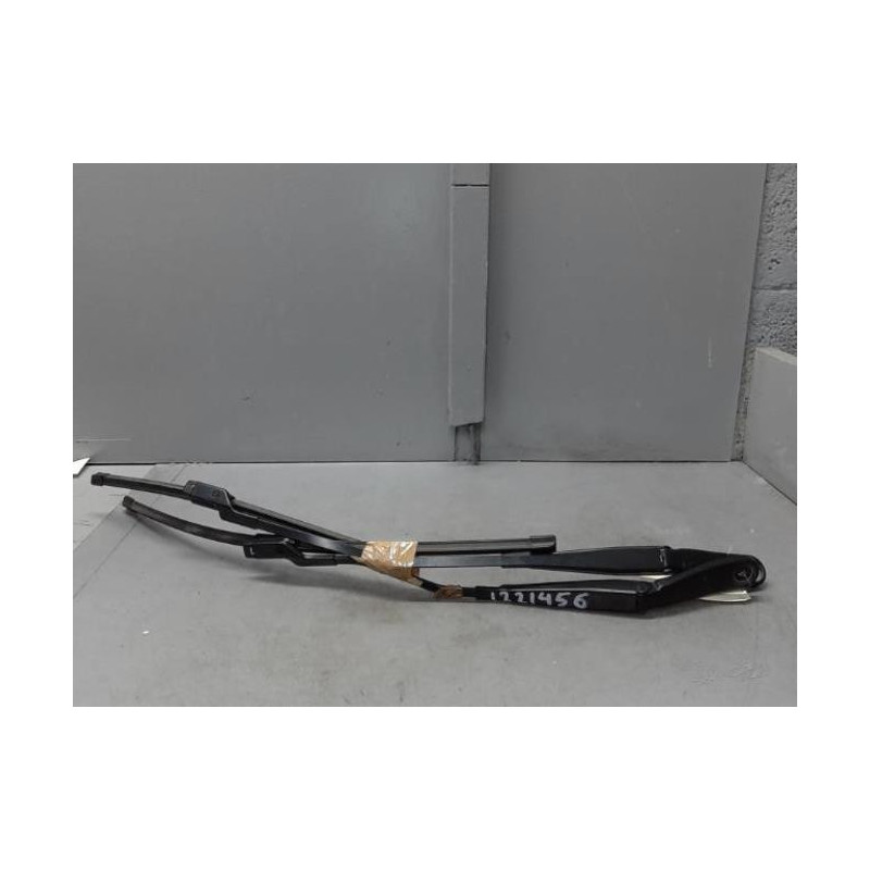 Bras essuie glace avant VOLVO V 40 2