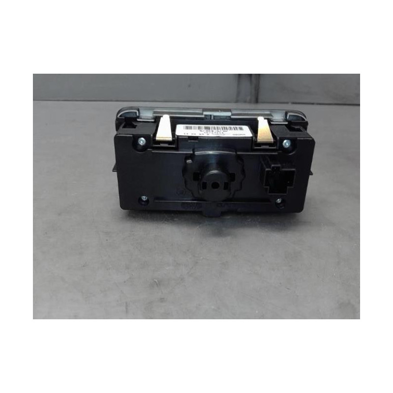 Commodo phare VOLVO V 40 2